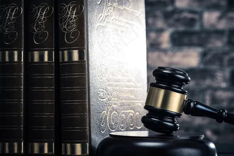 惊堂木与书籍摄影 惊堂木与书籍摄影