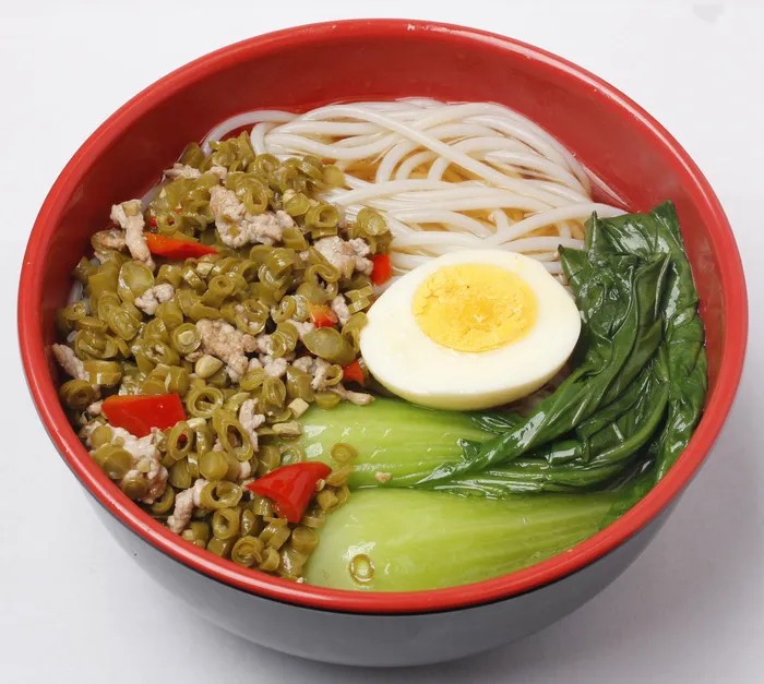 青豆肉丁面
