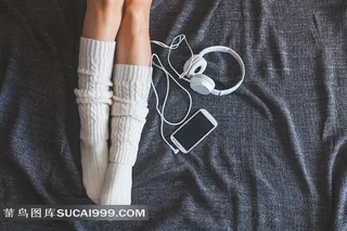 双腿局部摄影图片