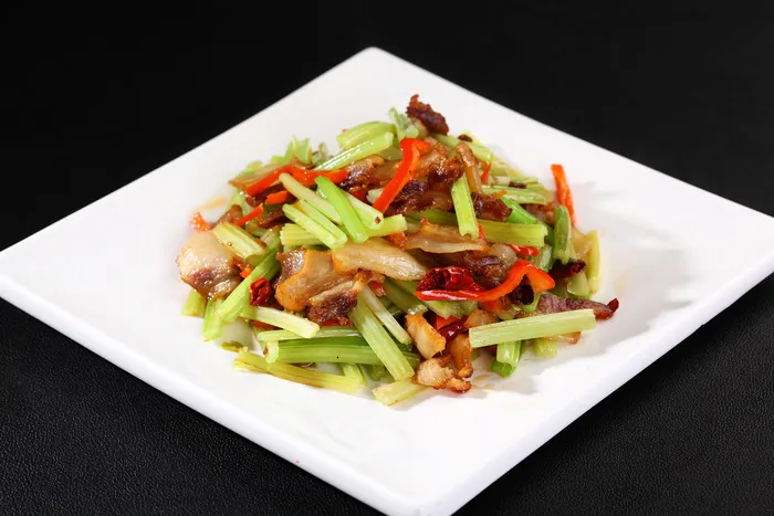 R01297土芹炒腊肉