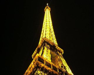 铁塔世界城市风光