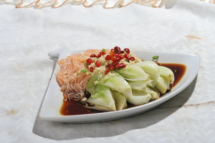 蒜茸粉丝娃娃菜 