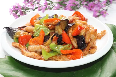 肉段烧茄子 肉段烧茄子