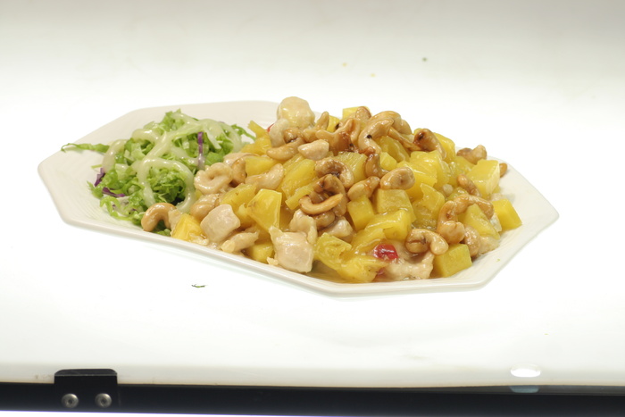 53腰果菠萝鸡 石磨坊