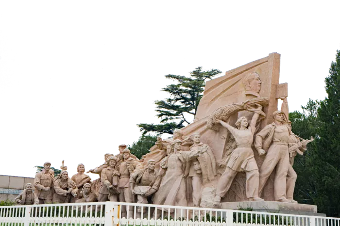 红色旅行红军雕塑户外