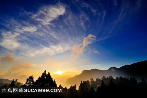 阿里山迷人日出美景