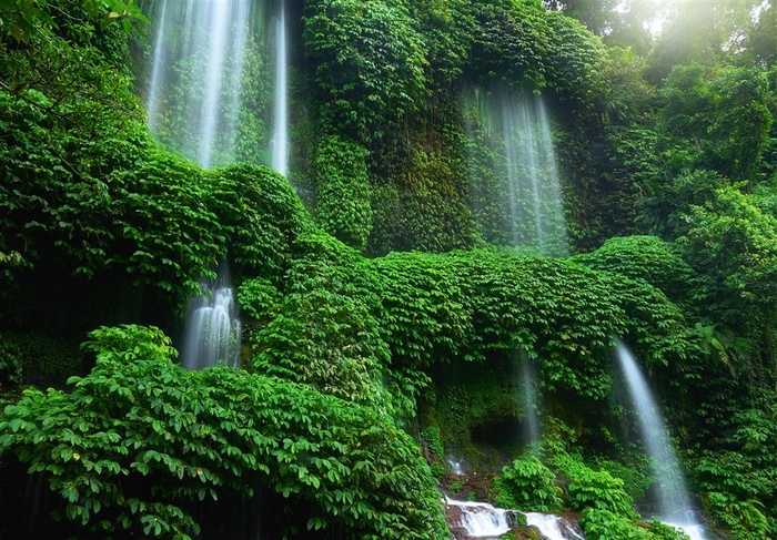 高清唯美清新瀑布风景图片