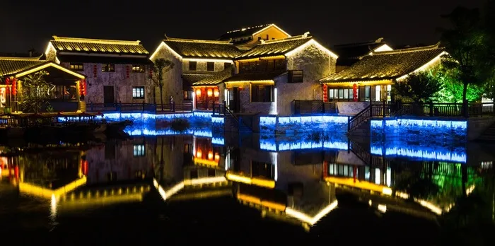 江苏无锡荡口古镇夜景图