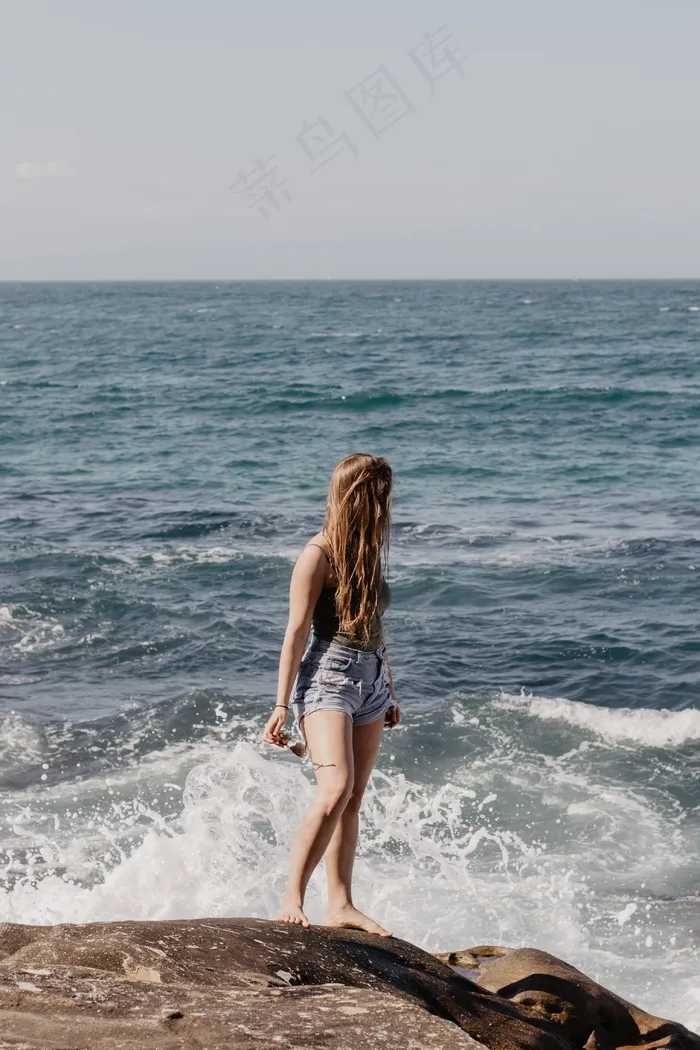 海边美女人体写真摄影