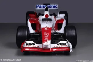 丰田汽车-停靠的赛车