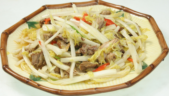 24 柴猪肉炒娃娃菜 阜平饺子城