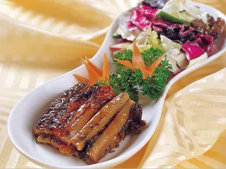 0806L-661时蔬沙拉拼烤鳗