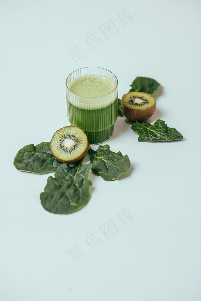 美味夏天清凉果汁饮品摄影照片