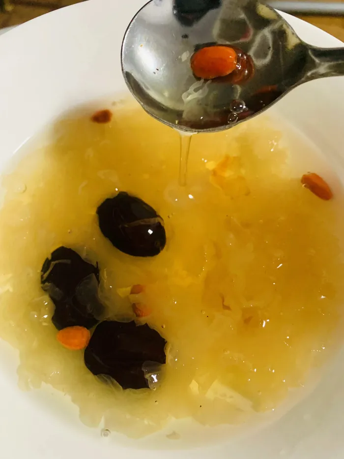 枸杞红枣银耳羹 银耳粥 红枣银耳枸杞糖水 枸杞银耳羹