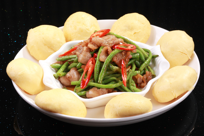 窝窝头豆角炒肉 (3)