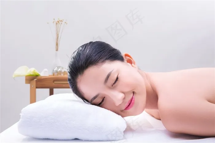 SPA美容养生的美女精美图