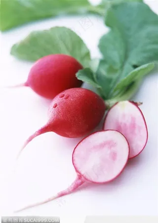 蔬菜瓜果-切开的小萝卜