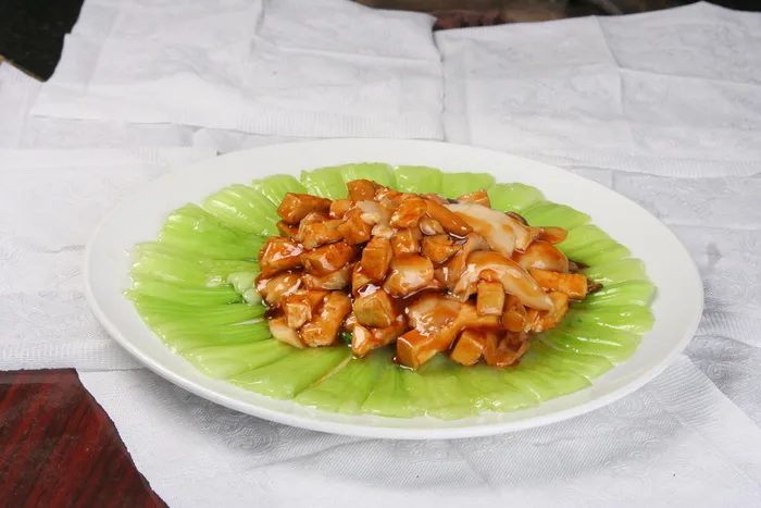 山菌煨豆腐 16元