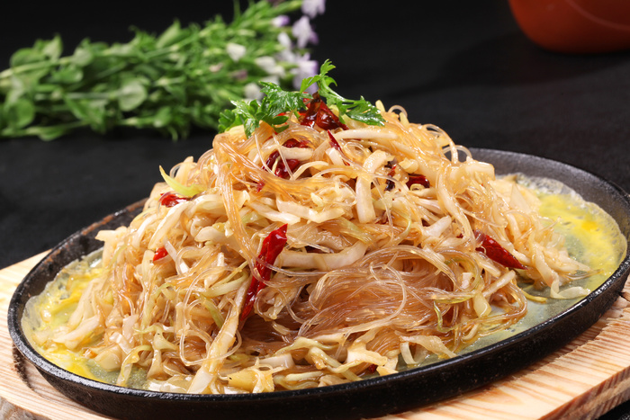 铁板粉丝炒包菜