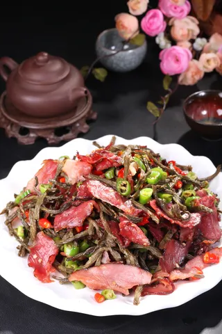 干豆角炒腊肉 (1)