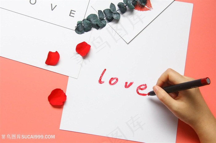 彩色背景用口红写love背景素材