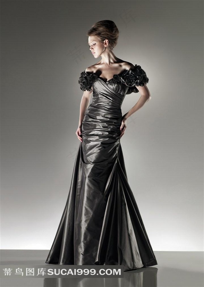 礼服美女图片