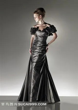礼服美女图片
