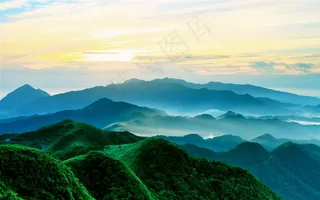 青山朝霞旅游摄影