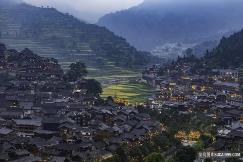 贵州苗寨夜景 贵州苗寨夜景