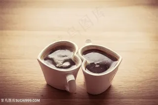 一对心性咖啡杯图片