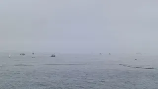 大海、雾气、船