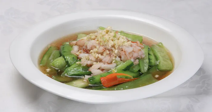 蒜茸蟹肉蒸丝瓜