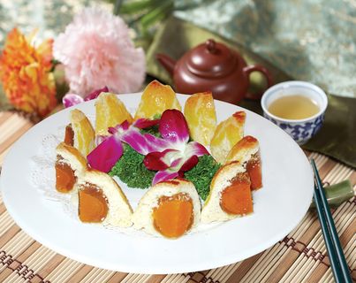 蛋黄莲蓉酥26元