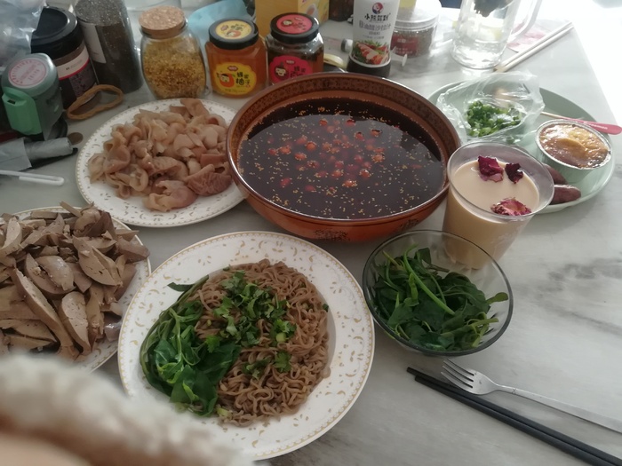 丰盛午餐实拍