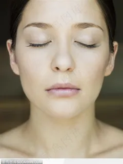 SPA水疗·修身养性-闭着眼的女子特写 SPA水疗·修身养性-闭着眼的女子特写