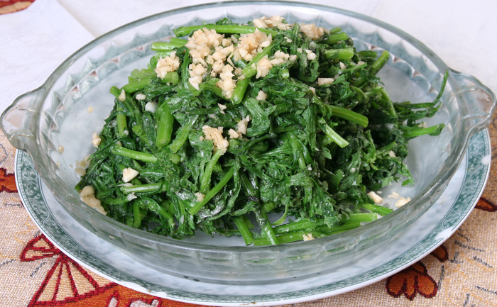 挂霜茼蒿