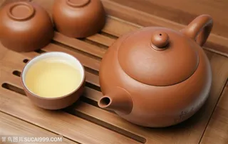 中国茶文化-竹席上的茶水