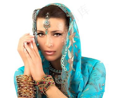 披蓝色披风的印度美女图片