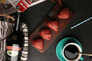 蛋糕店小蛋糕慕斯美食甜品图片