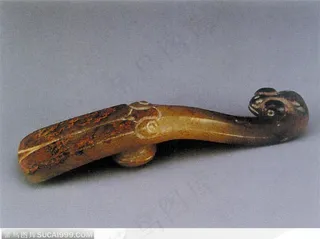 传统玉器-褐色的玉勾