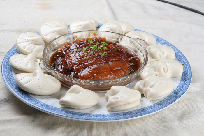 17梅菜扣肉-何家煨锅