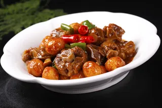 鹌鹑蛋烧牛尾 (3)