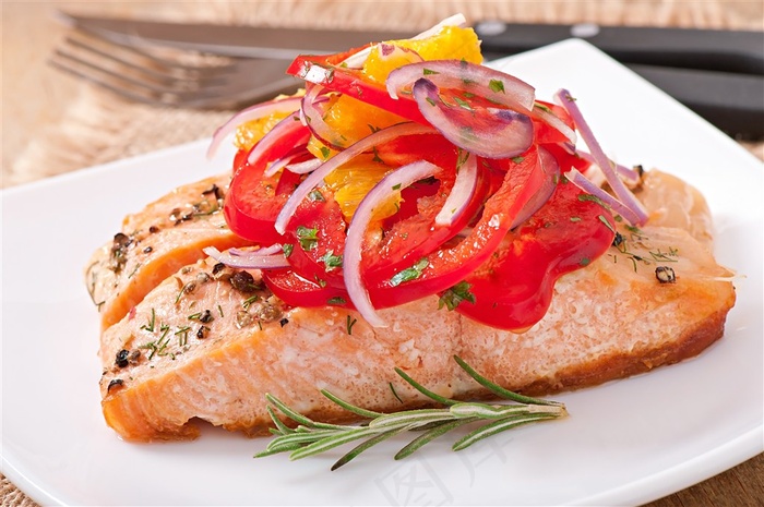 香煎三文鱼高清图片