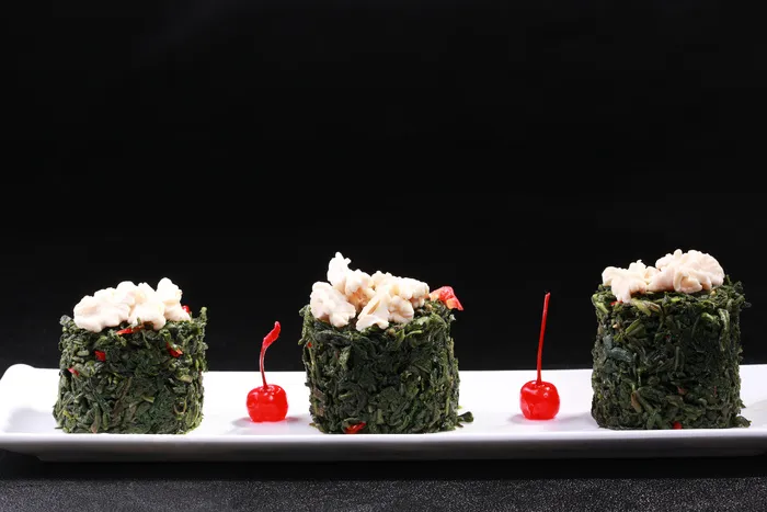 蒲公英拌桃仁 (1)