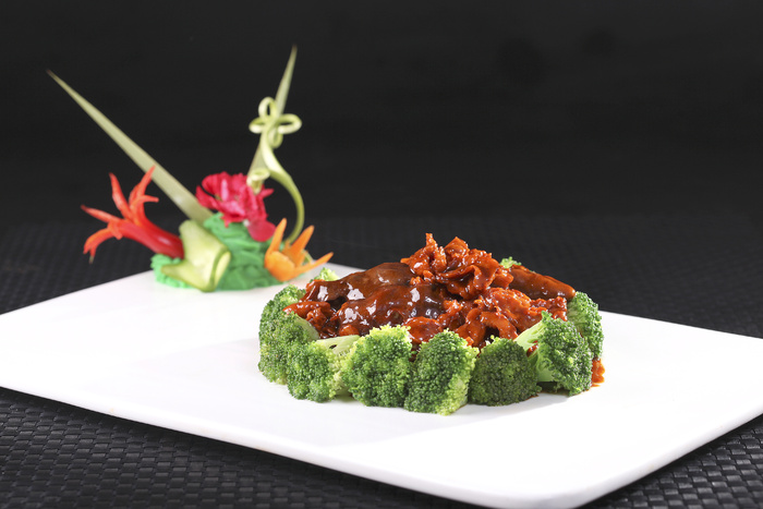 牛肝菌爆鹿肉