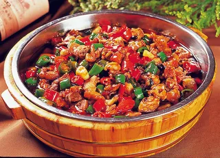 92CC004铜盘风味鸡