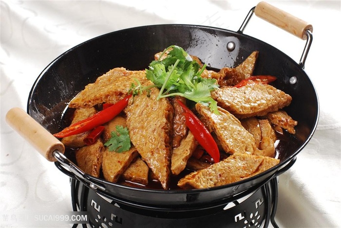 中华美食干锅脆皮豆腐摄影图