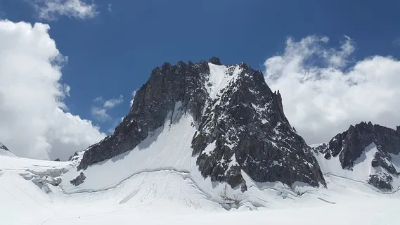 冬天白雪背景风景 冬天白雪背景风景