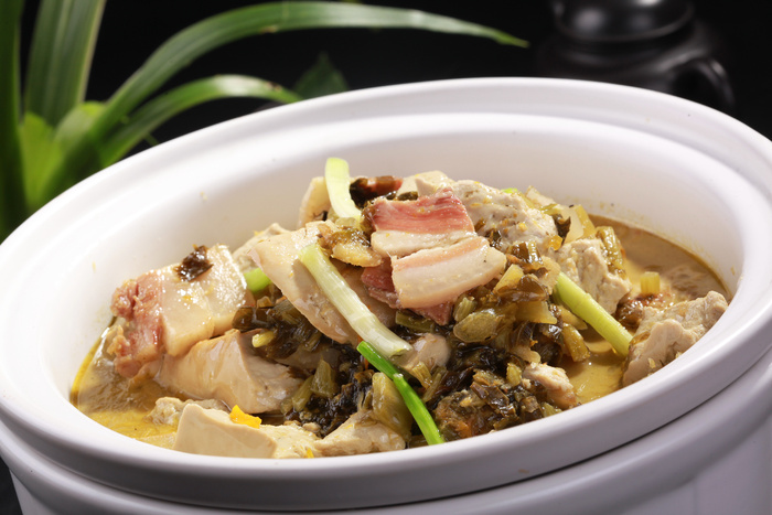咸肉煮豆腐 (1)