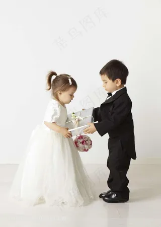 穿礼服的小孩摄影